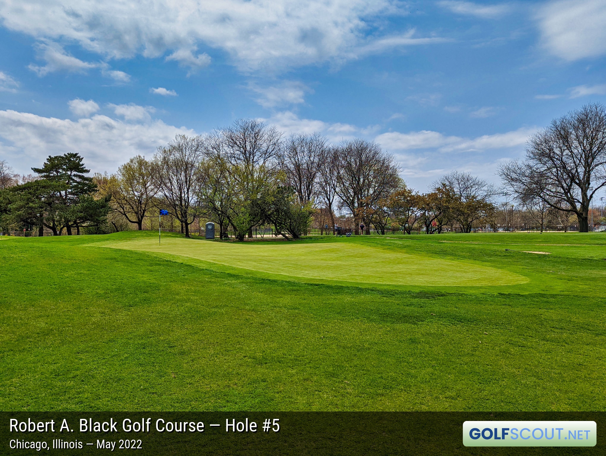 Photo of hole #5 at Robert A. Black Golf Course in Chicago, Illinois. 