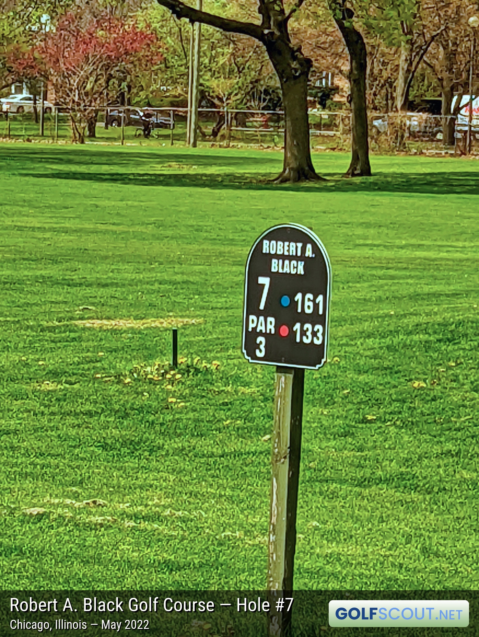 Photo of hole #7 at Robert A. Black Golf Course in Chicago, Illinois. 