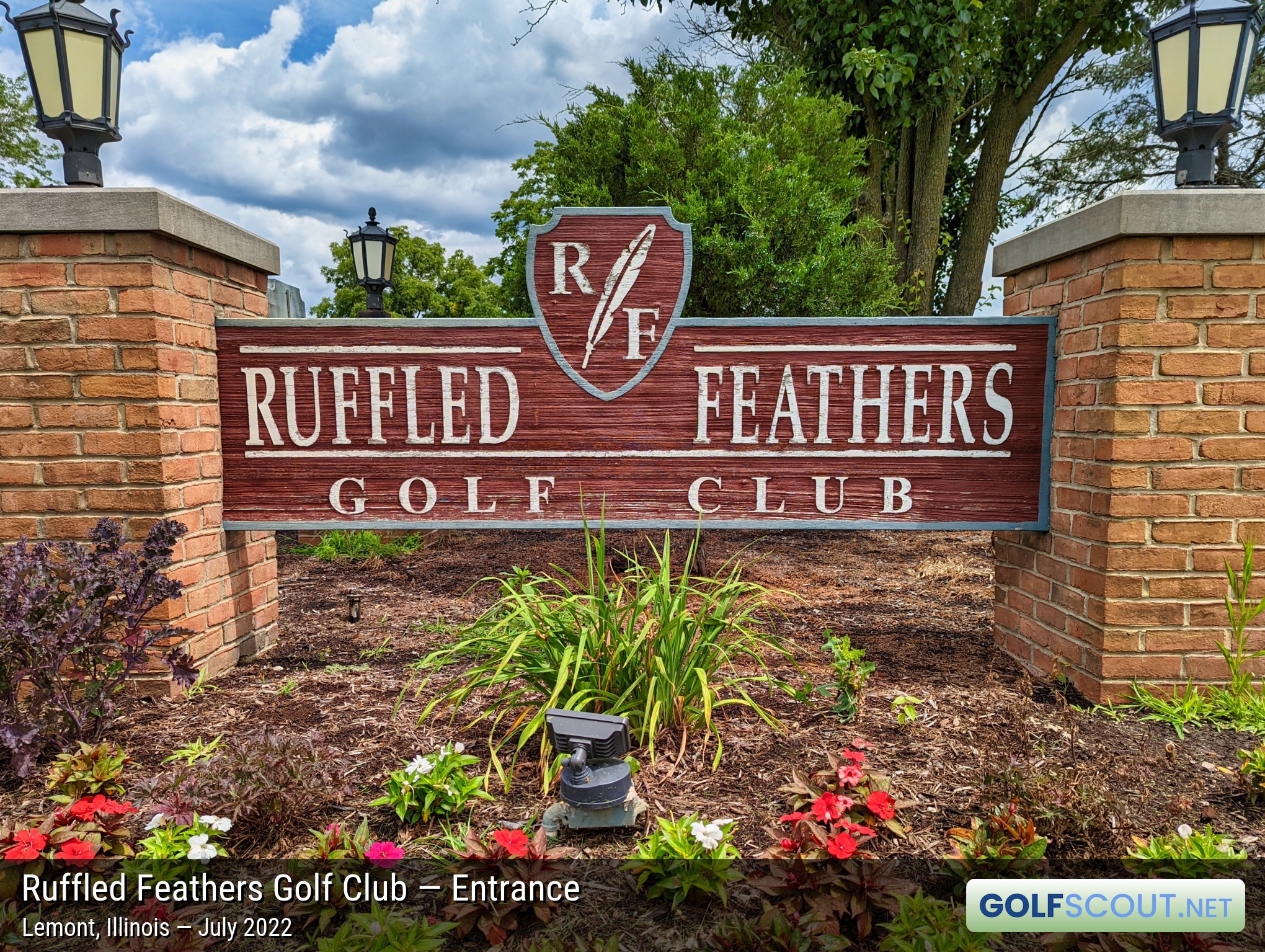 Sign at the entrance to Ruffled Feathers Golf Club