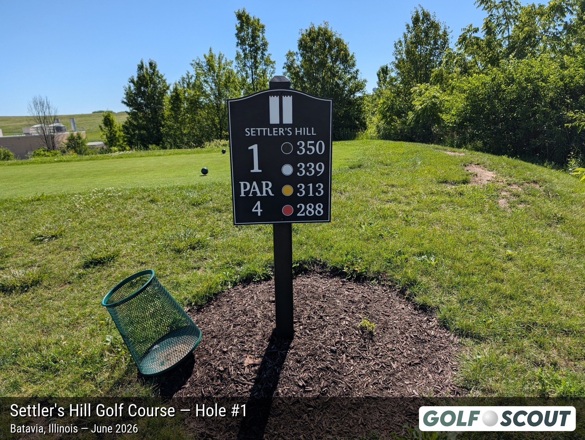 Hole 1 at Settler's Hill Golf Course