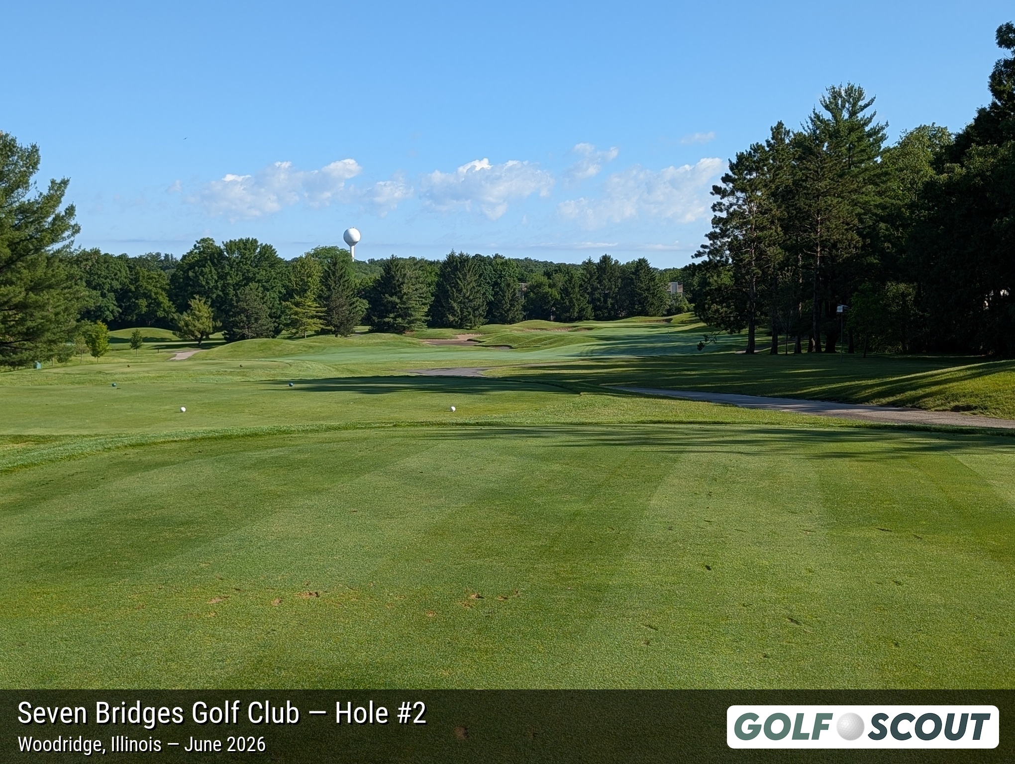 Hole 2 at Seven Bridges Golf Club