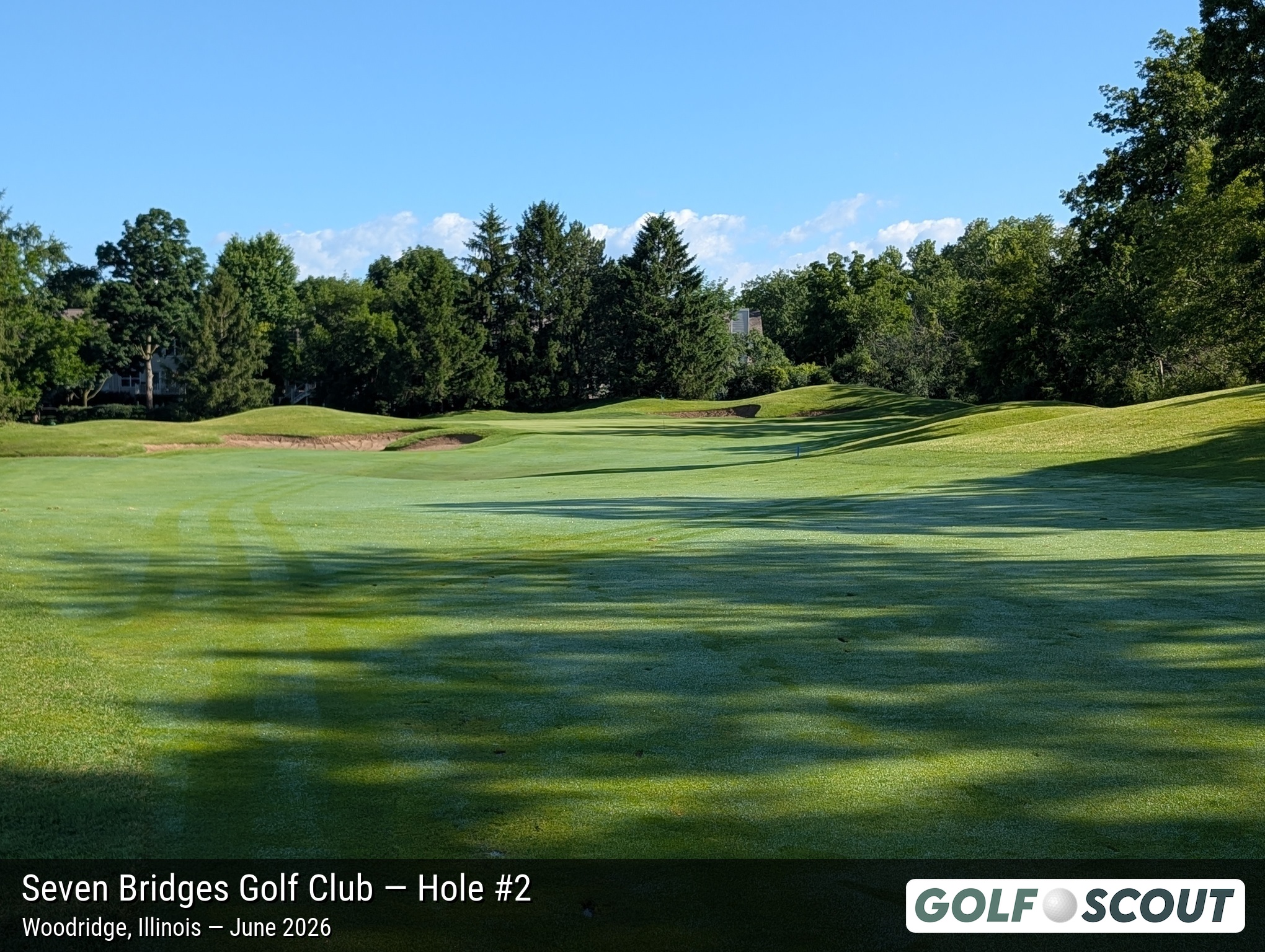 Hole 2 at Seven Bridges Golf Club