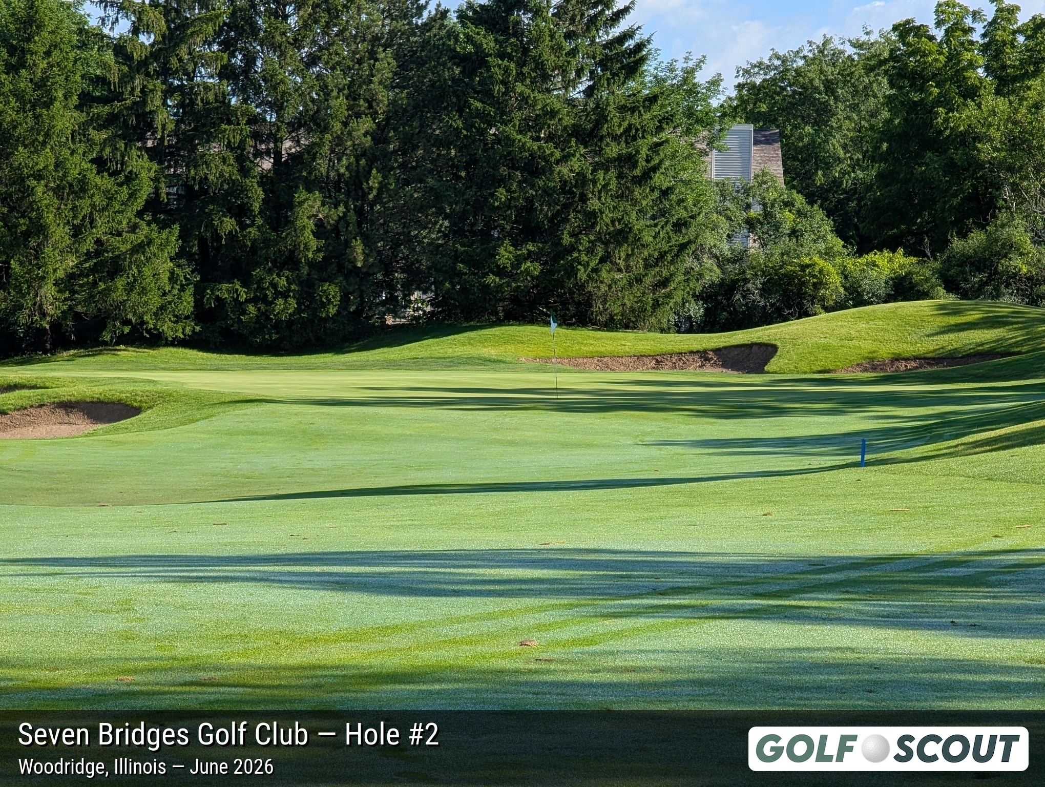 Hole 2 at Seven Bridges Golf Club