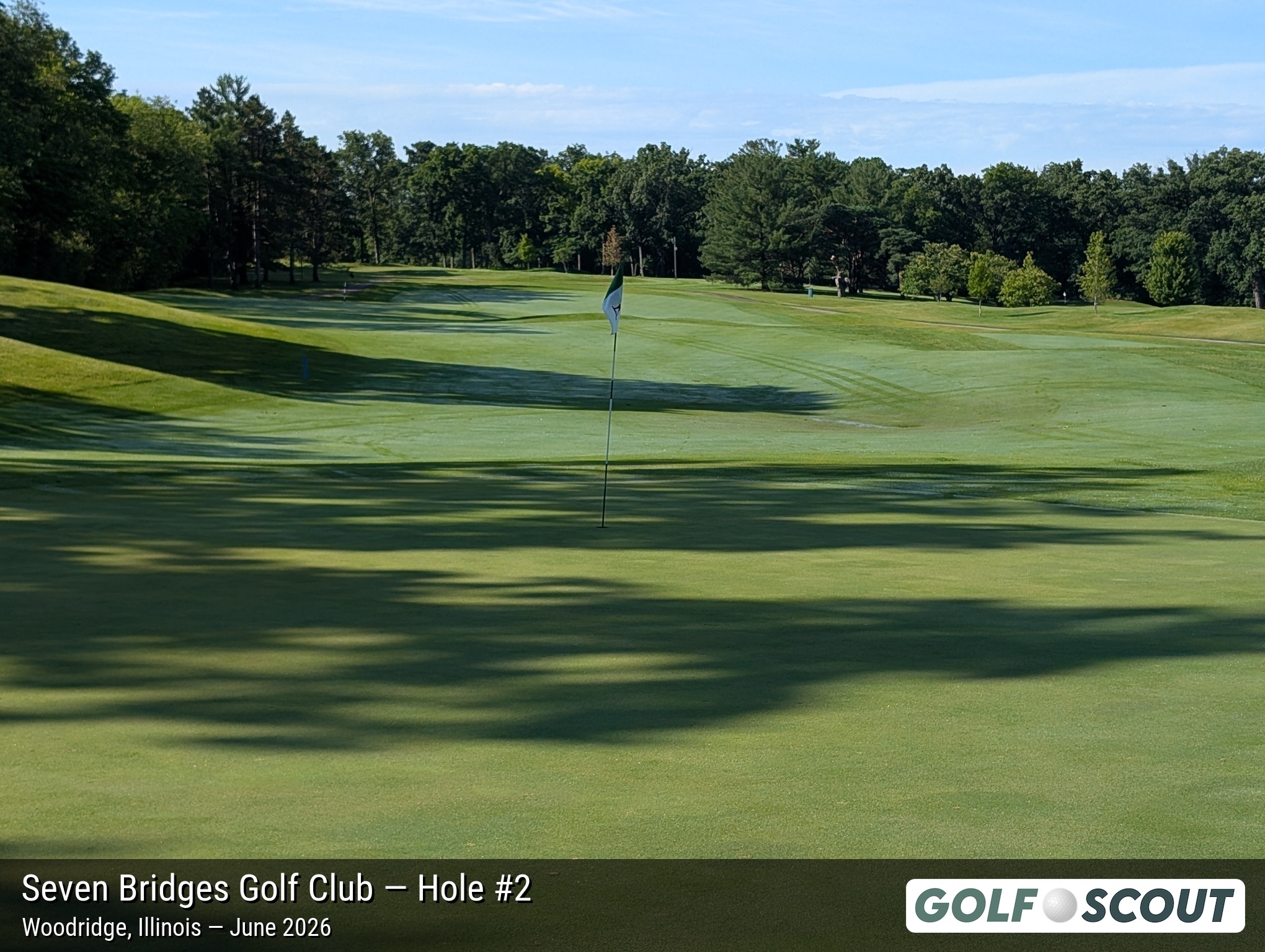 Hole 2 at Seven Bridges Golf Club