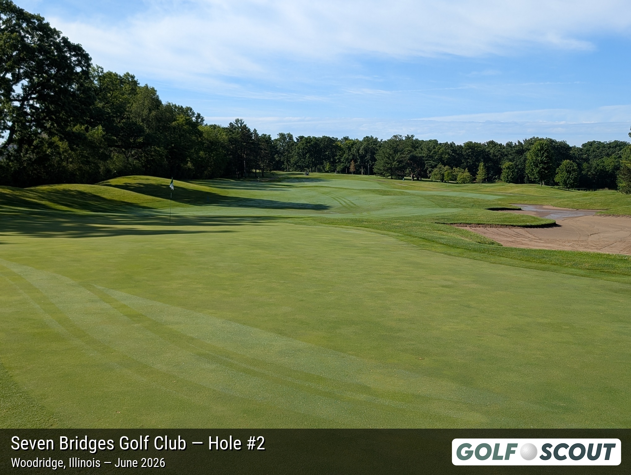 Hole 2 at Seven Bridges Golf Club