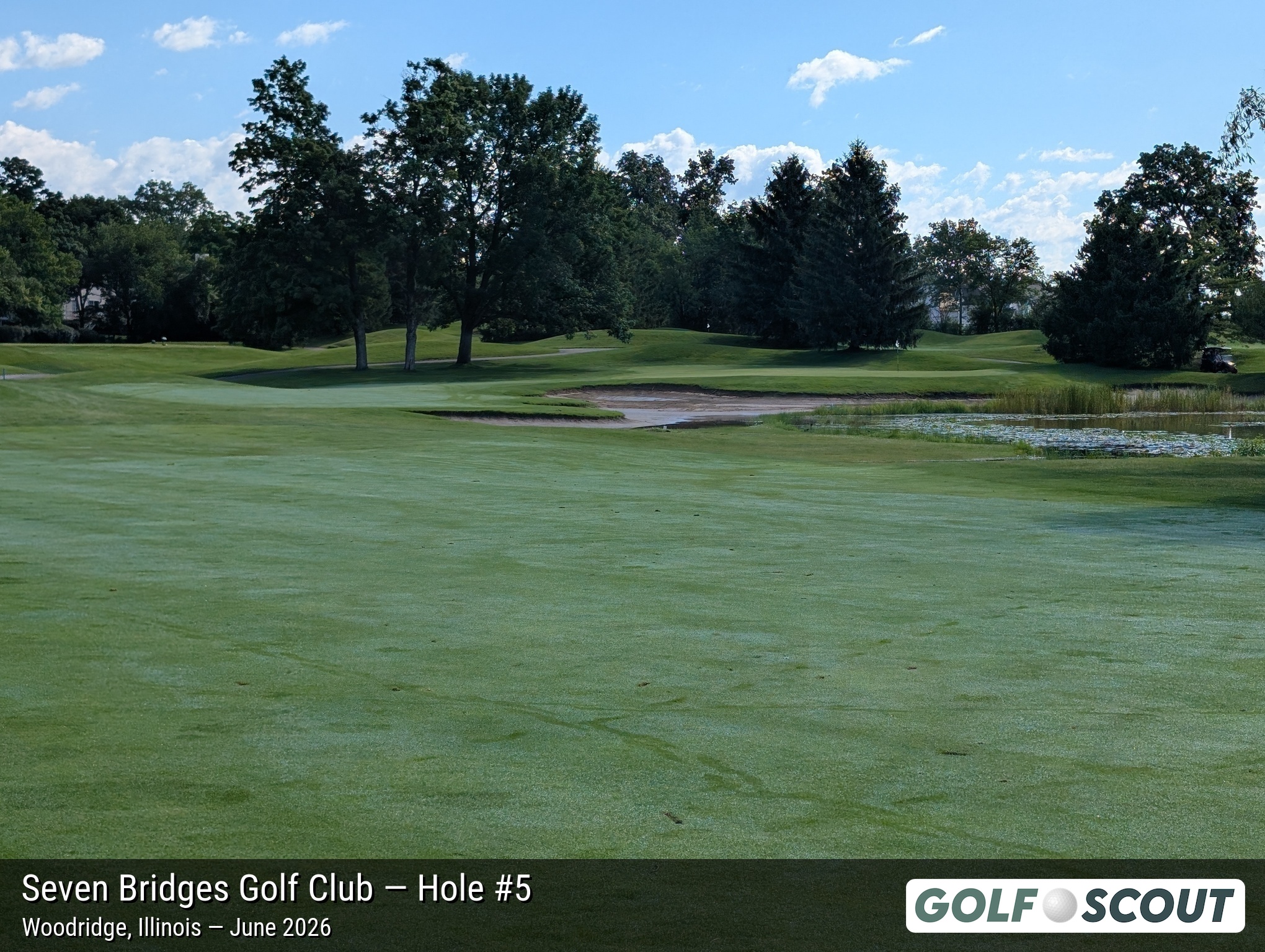 Hole 5 at Seven Bridges Golf Club