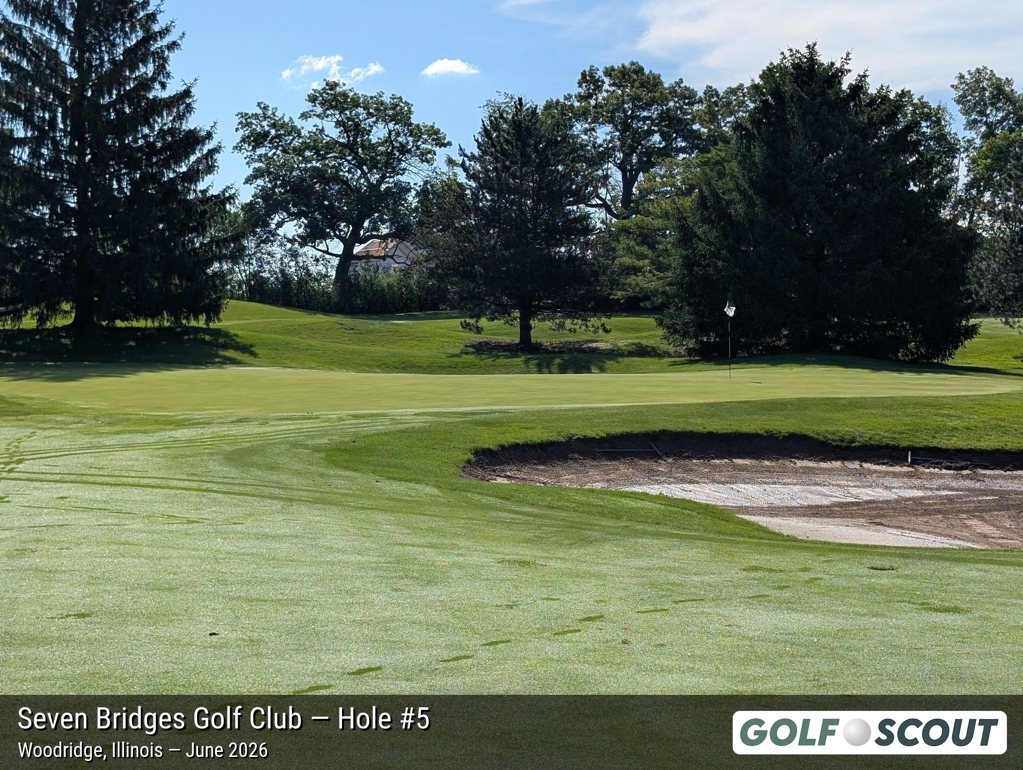 Hole 5 at Seven Bridges Golf Club