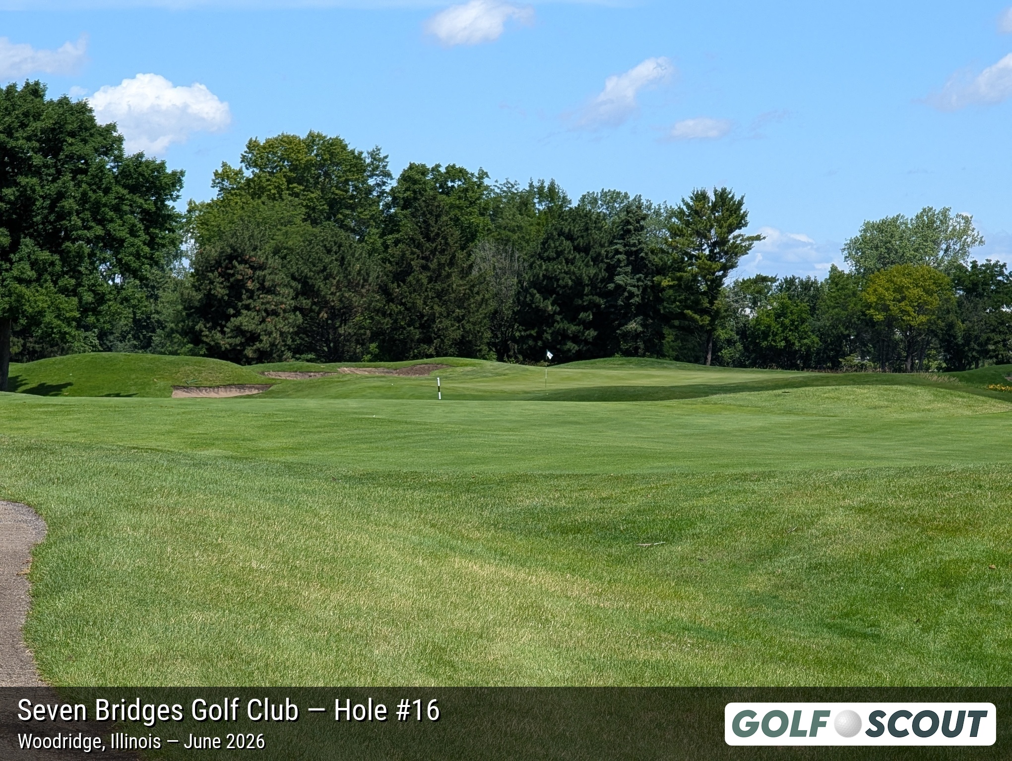 Hole 16 at Seven Bridges Golf Club