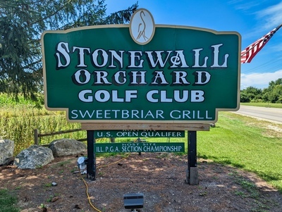 Stonewall Orchard Golf Club Entrance Sign