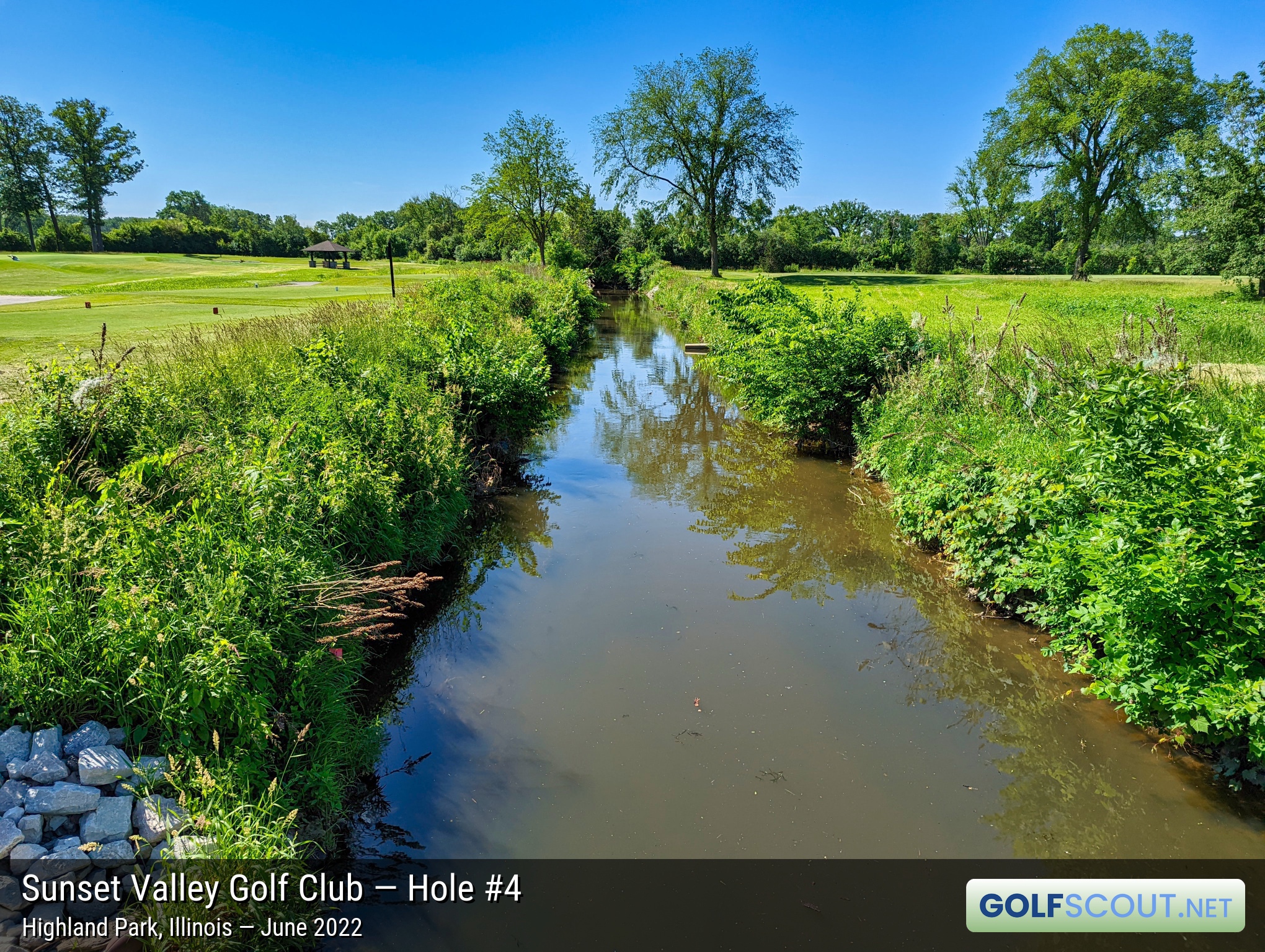 Photo of hole #4 at Sunset Valley Golf Club in Highland Park, Illinois. 