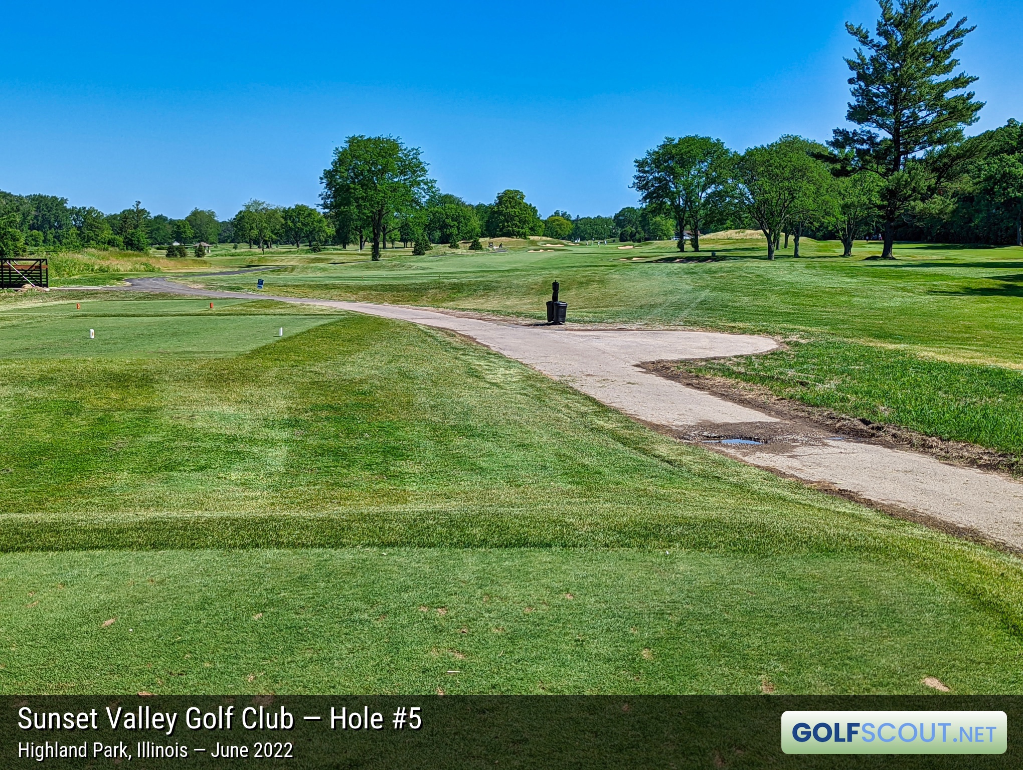 Photo of hole #5 at Sunset Valley Golf Club in Highland Park, Illinois. 