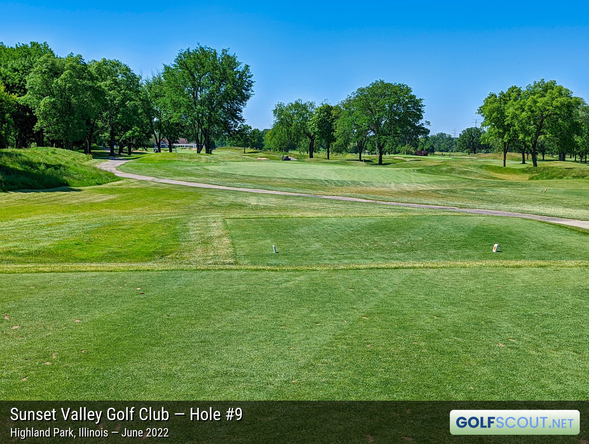 Photo of hole #9 at Sunset Valley Golf Club in Highland Park, Illinois. 