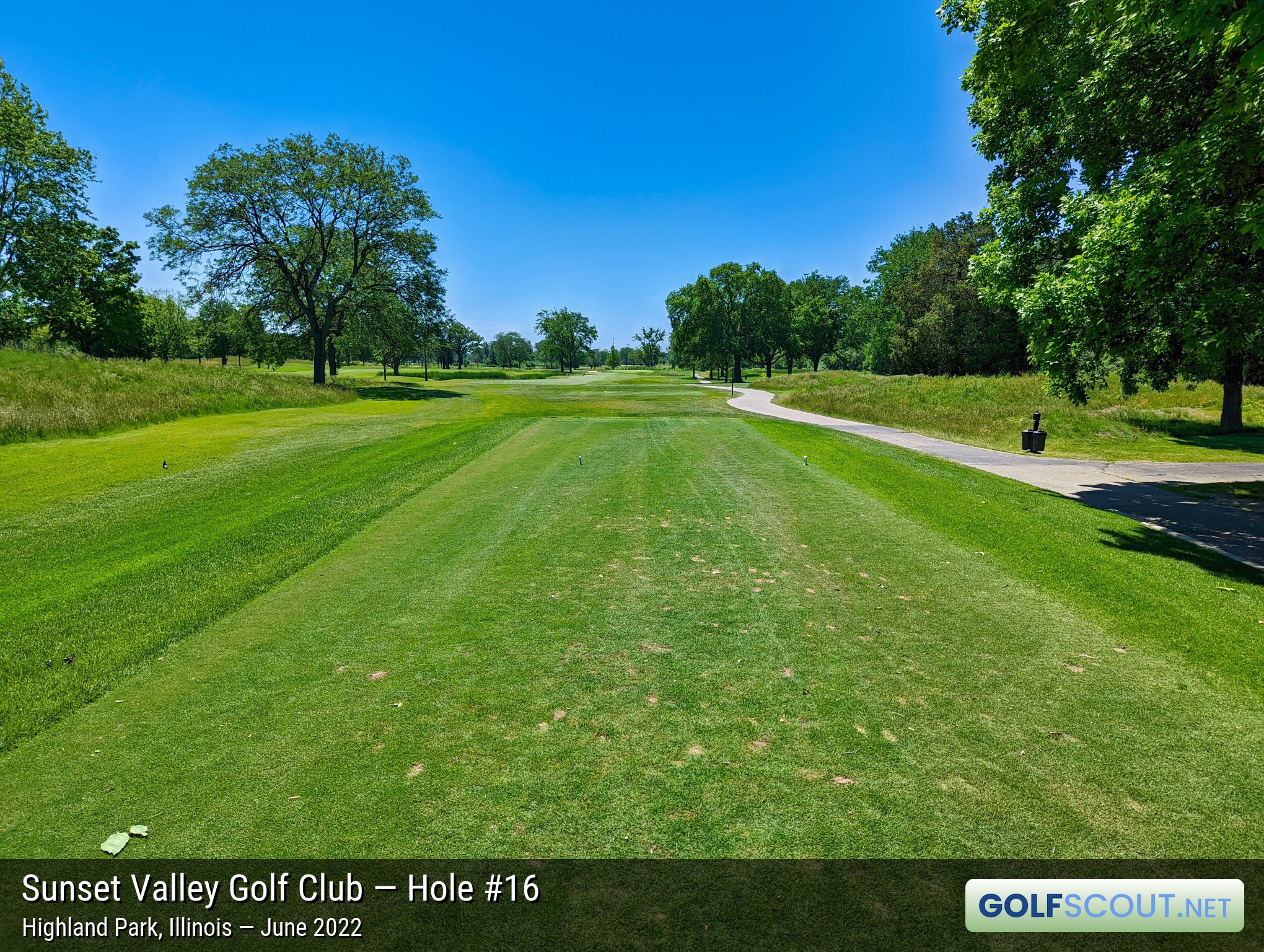 Photo of hole #16 at Sunset Valley Golf Club in Highland Park, Illinois. 