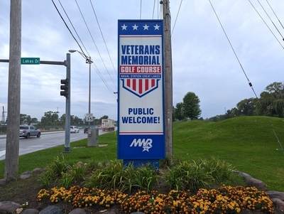 Veterans Memorial Golf Course Entrance Sign