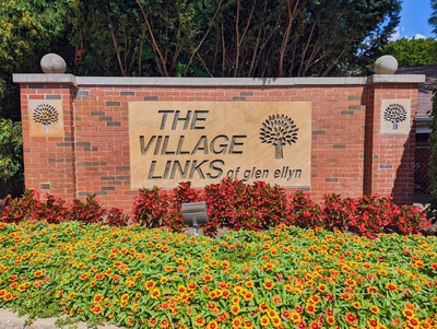 Village Links of Glen Ellyn Entrance Sign