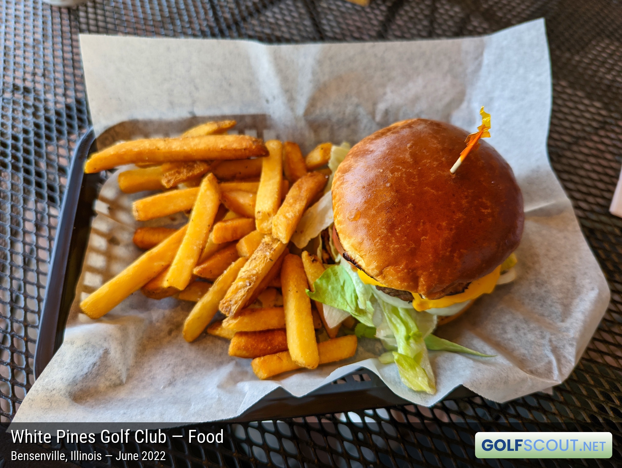 Photo of the food and dining at White Pines East Course in Bensenville, Illinois. 