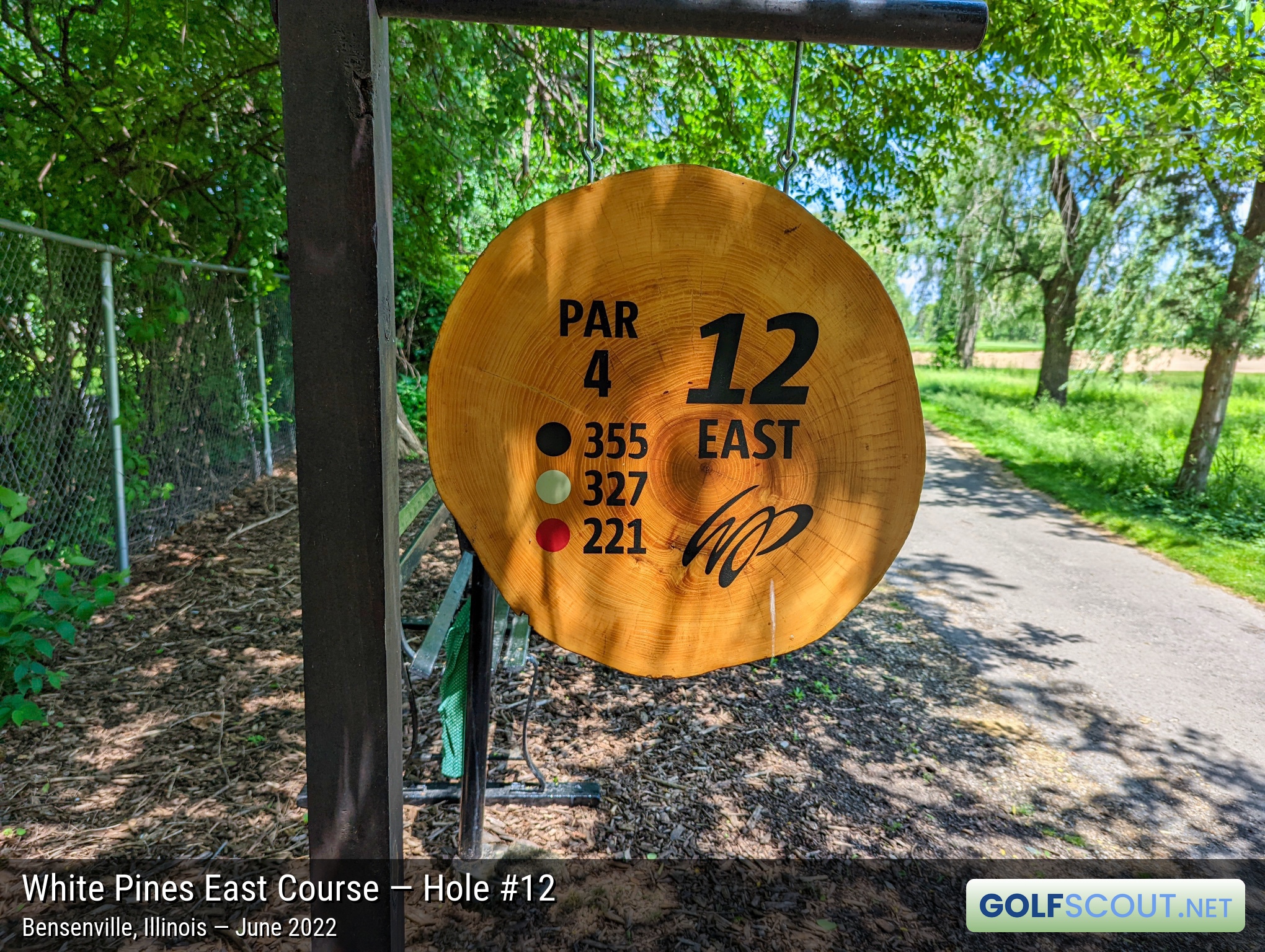 Photo of hole #12 at White Pines East Course in Bensenville, Illinois. 