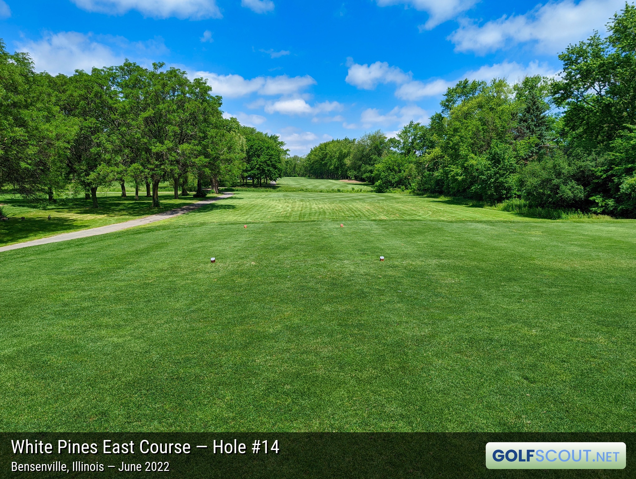 Photo of hole #14 at White Pines East Course in Bensenville, Illinois. 