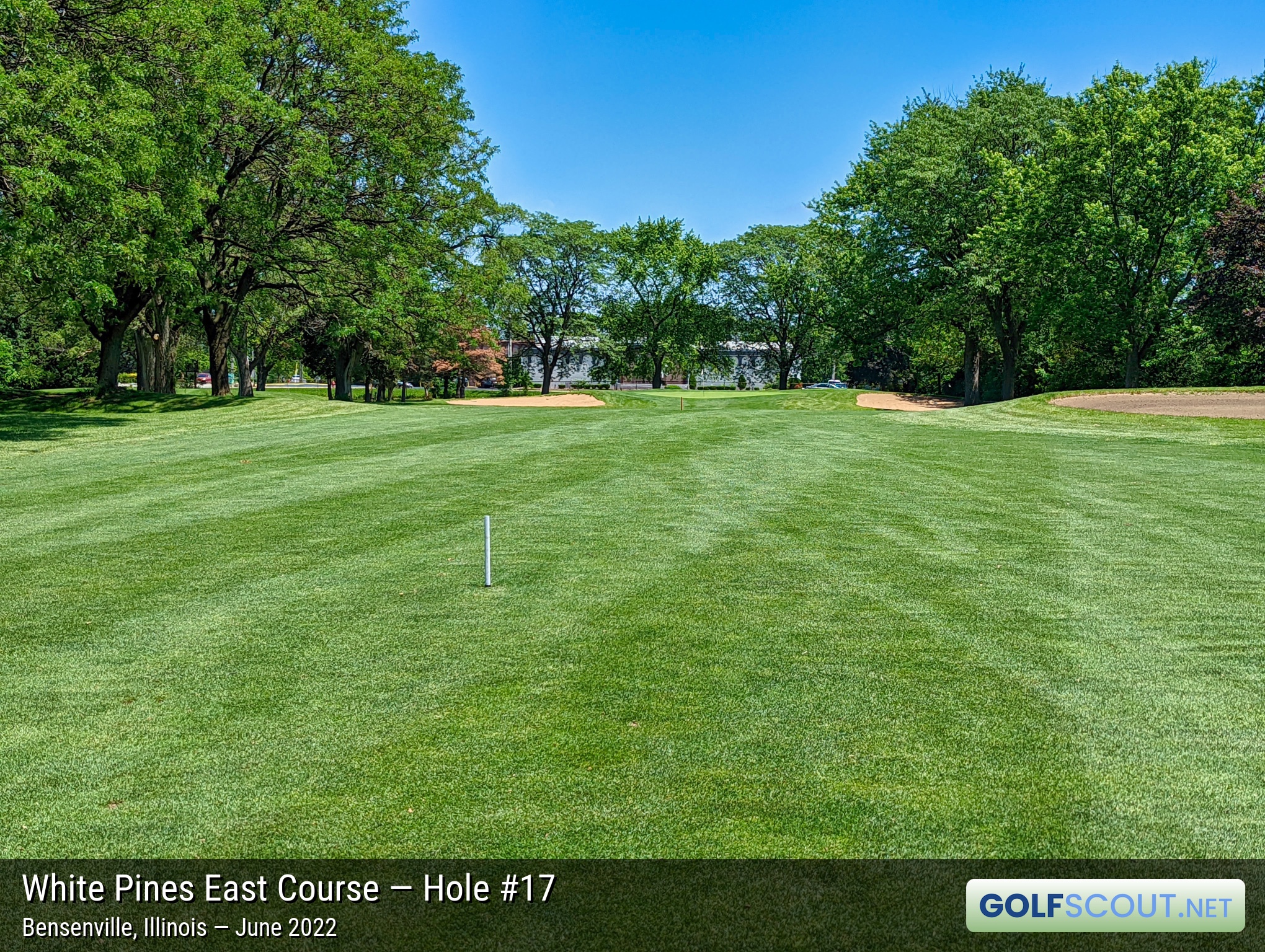Photo of hole #17 at White Pines East Course in Bensenville, Illinois. 