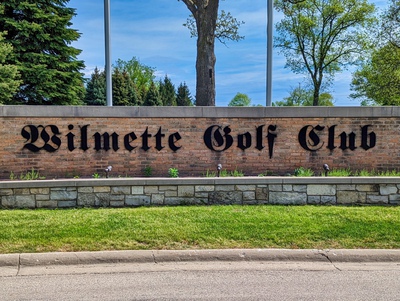Wilmette Golf Club Entrance Sign