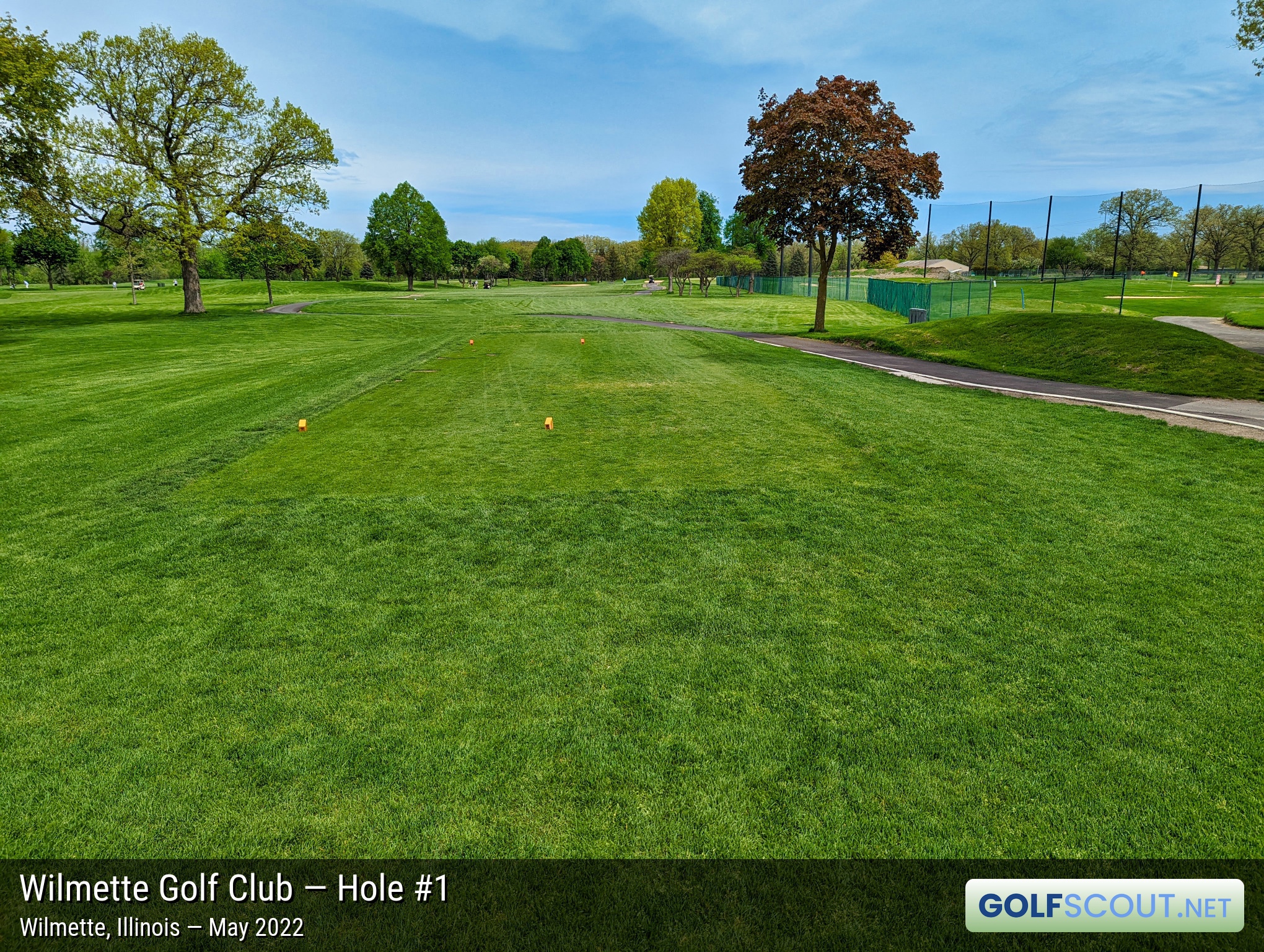Photo of hole #1 at Wilmette Golf Club in Wilmette, Illinois. 